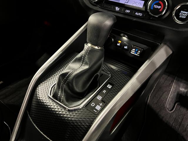 ロッキーＧ　走行６１２６２キロ／９インチナビ／雹害／全周囲カメラ一年保証・走行距離無制限走行６１２６２キロ　フルセグナビ　ブルートゥース　全周囲カメラ　ドラレコ　クリアランスソナー　ＬＥＤヘッドライト　オートライト　シートヒーター（埼玉県）の中古車