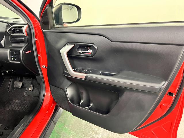 ロッキーＧ　走行６１２６２キロ／９インチナビ／雹害／全周囲カメラ一年保証・走行距離無制限走行６１２６２キロ　フルセグナビ　ブルートゥース　全周囲カメラ　ドラレコ　クリアランスソナー　ＬＥＤヘッドライト　オートライト　シートヒーター（埼玉県）の中古車