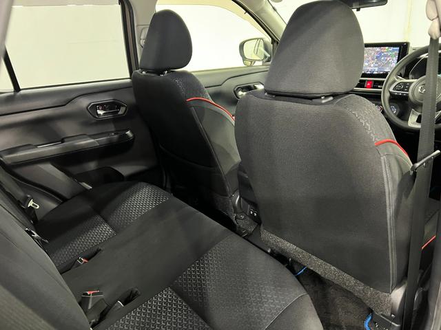 ロッキーX HEV 走行48659キロ/純正9インチナビ/ドラレコ1年保証距離無制限 走行距離48659キロ 純正フルセグナビ パノラマモニター ドラレコ 純正マット サイドエアバッグ LEDヘッドランプ アイドリングストップ シートヒーター オート格納式ドアミラー(埼玉県)の中古車
