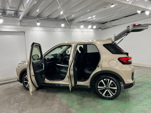 ロッキープレミアムＧ　走行５１２８３キロ／雹害／ナビ／ドラレコ雹害車　フルセグナビ　バックカメラ　ドラレコ　クリアランスソナー　オートライト　ＬＥＤヘッドライト　シートヒーター　一年保証・走行距離無制限走行５１２８３キロ（東京都）の中古車