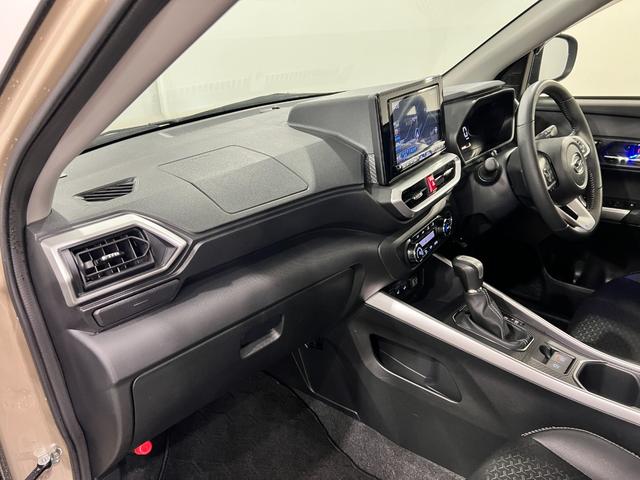 ロッキープレミアムＧ　走行５１２８３キロ／雹害／ナビ／ドラレコ雹害車　フルセグナビ　バックカメラ　ドラレコ　クリアランスソナー　オートライト　ＬＥＤヘッドライト　シートヒーター　一年保証・走行距離無制限走行５１２８３キロ（東京都）の中古車