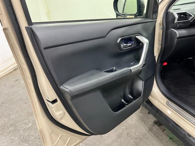 ロッキープレミアムＧ　走行５１２８３キロ／雹害／ナビ／ドラレコ雹害車　フルセグナビ　バックカメラ　ドラレコ　クリアランスソナー　オートライト　ＬＥＤヘッドライト　シートヒーター　一年保証・走行距離無制限走行５１２８３キロ（東京都）の中古車