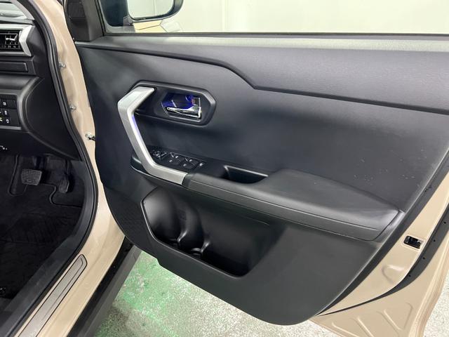 ロッキープレミアムＧ　走行５１２８３キロ／雹害／ナビ／ドラレコ雹害車　フルセグナビ　バックカメラ　ドラレコ　クリアランスソナー　オートライト　ＬＥＤヘッドライト　シートヒーター　一年保証・走行距離無制限走行５１２８３キロ（東京都）の中古車