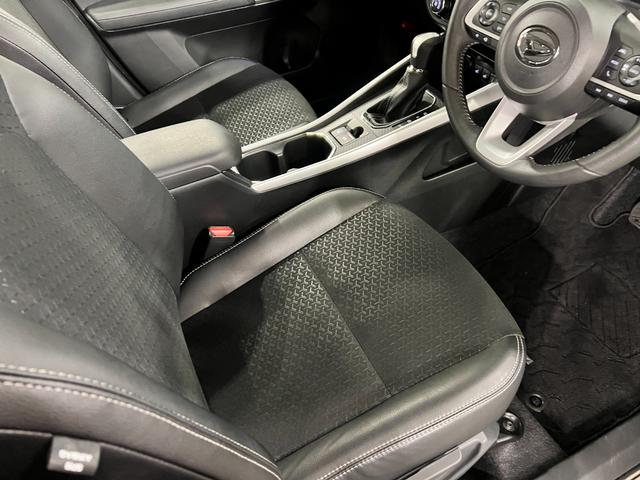 ロッキープレミアムＧ　走行５１２８３キロ／雹害／ナビ／ドラレコ雹害車　フルセグナビ　バックカメラ　ドラレコ　クリアランスソナー　オートライト　ＬＥＤヘッドライト　シートヒーター　一年保証・走行距離無制限走行５１２８３キロ（東京都）の中古車