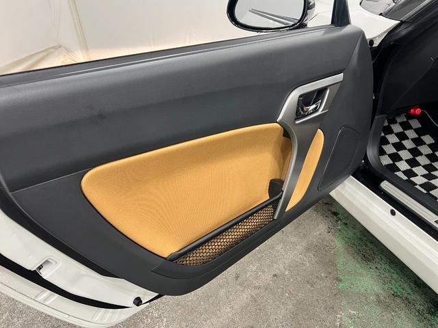 コペンローブ　Ｓ　走行２２０３７キロ／ナビ／ドラレコ／ＥＴＣ一年保証・走行距離無制限走行２２０３７キロ　タイヤ４本交換　フルセグナビ　ブルートゥース　ドラレコ　オートライト　ＬＥＤヘッドライト　シートヒーター（埼玉県）の中古車