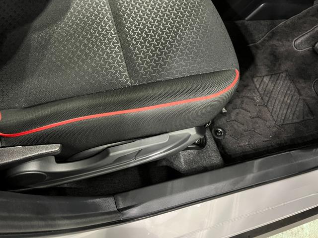 ロッキーＸ　走行２８６７キロ／ナビ／ドラレコ／全周囲カメラ一年保証・走行距離無制限走行２８６７キロ　フルセグナビ　ブルートゥース　全周囲カメラ　ドラレコ　クリアランスソナー　オートライト　ＬＥＤヘッドライト（埼玉県）の中古車