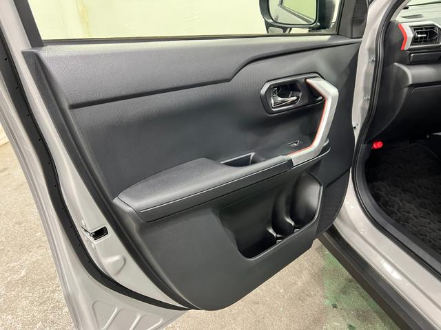 ロッキーＸ　走行２８６７キロ／ナビ／ドラレコ／全周囲カメラ一年保証・走行距離無制限走行２８６７キロ　フルセグナビ　ブルートゥース　全周囲カメラ　ドラレコ　クリアランスソナー　オートライト　ＬＥＤヘッドライト（埼玉県）の中古車