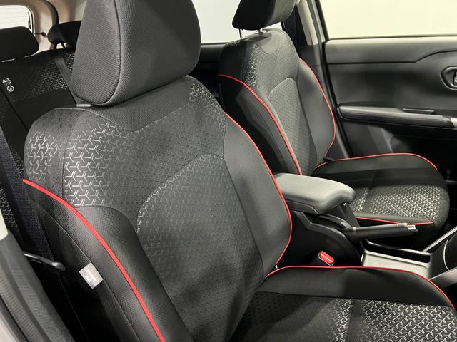 ロッキーＸ　走行２８６７キロ／ナビ／ドラレコ／全周囲カメラ一年保証・走行距離無制限走行２８６７キロ　フルセグナビ　ブルートゥース　全周囲カメラ　ドラレコ　クリアランスソナー　オートライト　ＬＥＤヘッドライト（埼玉県）の中古車