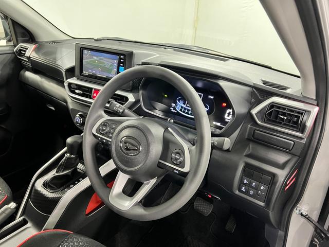 ロッキーＸ　走行２８６７キロ／ナビ／ドラレコ／全周囲カメラ一年保証・走行距離無制限走行２８６７キロ　フルセグナビ　ブルートゥース　全周囲カメラ　ドラレコ　クリアランスソナー　オートライト　ＬＥＤヘッドライト（埼玉県）の中古車