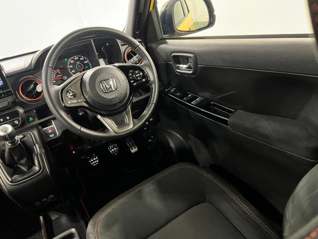 Ｎ−ＯＮＥＲＳ　走行２３０２４キロ／ＭＴ車／フルセグナビ／ドラレコ１年保証距離無制限　走行距離２３０２４キロ　ＭＴ車　フルセグナビ　バックカメラ　ドラレコ　純正マット　サイドエアバッグ　ＬＥＤヘッドランプ　シートヒーター　電動格納式ドアミラー（埼玉県）の中古車