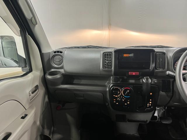 エブリイPC 走行63887キロ/車検整備付/雹害一年保証・走行距離無制限走行63887キロ 車検整備付 雹害 助手席エアバック 純正カーペットマット AMFMラジオ キーレス(埼玉県)の中古車