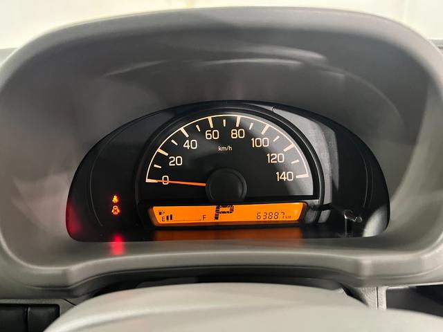 エブリイPC 走行63887キロ/車検整備付/雹害一年保証・走行距離無制限走行63887キロ 車検整備付 雹害 助手席エアバック 純正カーペットマット AMFMラジオ キーレス(埼玉県)の中古車