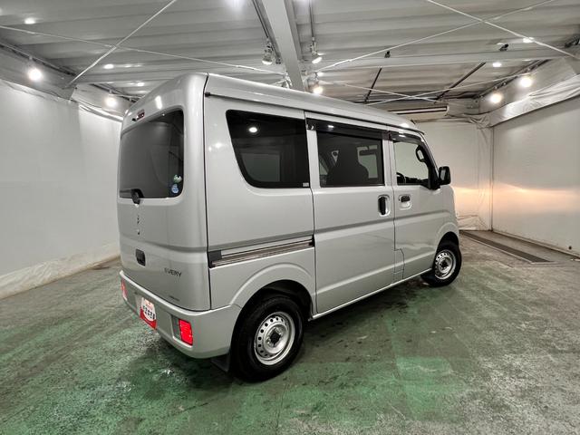 エブリイPC 走行63887キロ/車検整備付/雹害一年保証・走行距離無制限走行63887キロ 車検整備付 雹害 助手席エアバック 純正カーペットマット AMFMラジオ キーレス(埼玉県)の中古車