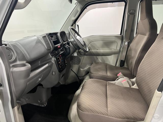 エブリイPC 走行63887キロ/車検整備付/雹害一年保証・走行距離無制限走行63887キロ 車検整備付 雹害 助手席エアバック 純正カーペットマット AMFMラジオ キーレス(埼玉県)の中古車