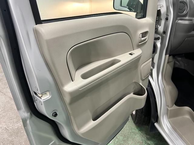 エブリイPC 走行63887キロ/車検整備付/雹害一年保証・走行距離無制限走行63887キロ 車検整備付 雹害 助手席エアバック 純正カーペットマット AMFMラジオ キーレス(埼玉県)の中古車