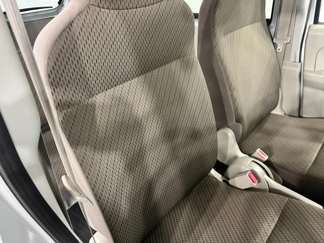 エブリイPC 走行63887キロ/車検整備付/雹害一年保証・走行距離無制限走行63887キロ 車検整備付 雹害 助手席エアバック 純正カーペットマット AMFMラジオ キーレス(埼玉県)の中古車