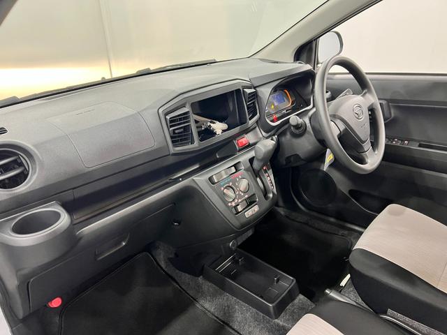 ミライースL SAIII 走行4739キロ/オートライト/マット1年保証距離無制限 走行距離4739キロ マット クリアランスソナー オートライト オートマチックハイビーム アイドリングストップ マニュアルエアコン キーレスエントリー アイドリングストップ(埼玉県)の中古車