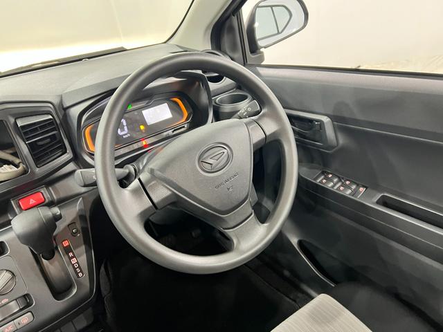 ミライースL SAIII 走行4739キロ/オートライト/マット1年保証距離無制限 走行距離4739キロ マット クリアランスソナー オートライト オートマチックハイビーム アイドリングストップ マニュアルエアコン キーレスエントリー アイドリングストップ(埼玉県)の中古車