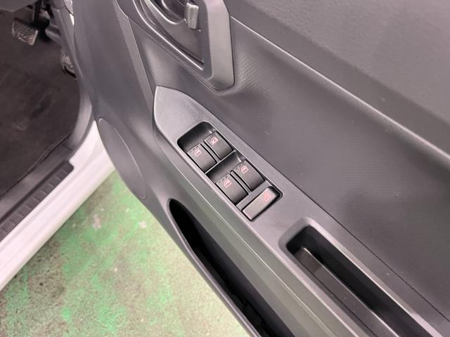 ミライースL SAIII 走行4739キロ/オートライト/マット1年保証距離無制限 走行距離4739キロ マット クリアランスソナー オートライト オートマチックハイビーム アイドリングストップ マニュアルエアコン キーレスエントリー アイドリングストップ(埼玉県)の中古車