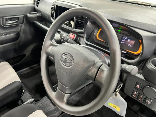 ミライースL SAIII 走行4739キロ/オートライト/マット1年保証距離無制限 走行距離4739キロ マット クリアランスソナー オートライト オートマチックハイビーム アイドリングストップ マニュアルエアコン キーレスエントリー アイドリングストップ(埼玉県)の中古車