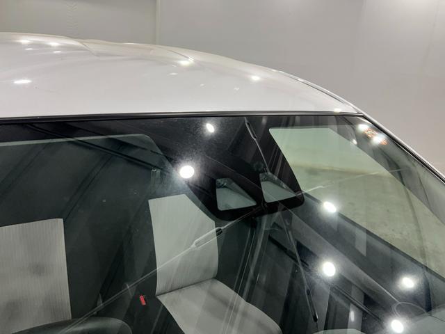 ミライースL SAIII 走行4739キロ/オートライト/マット1年保証距離無制限 走行距離4739キロ マット クリアランスソナー オートライト オートマチックハイビーム アイドリングストップ マニュアルエアコン キーレスエントリー アイドリングストップ(埼玉県)の中古車