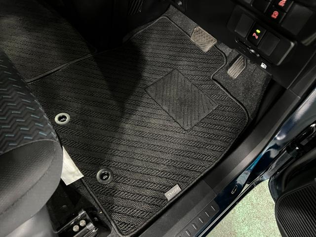 トールカスタムG ターボ 車検整備付/走行11424キロ/ナビ1年保証距離無制限 走行距離11424キロ フルセグナビ バックカメラ ブルートゥース ドラレコ 純正マット LEDヘッドランプ アイドリングストップ 両側電動スライドドア オート格納式ドアミラー(埼玉県)の中古車