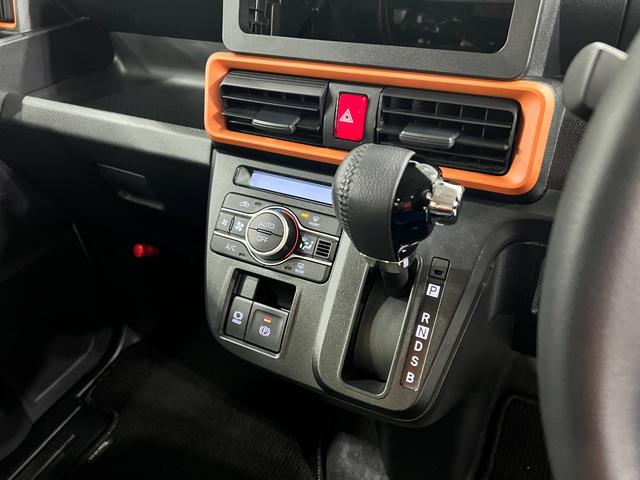 タントファンクロスターボ　走行２９３４１キロ／クリアランスソナー一年保証・走行距離無制限　走行５６６８キロ　サイドエアバック　クリアランスソナー　オートマチックハイビーム　オートライト　ＬＥＤヘッドライト　ベンチシート　シートヒーター　両側電動スライドドア（埼玉県）の中古車