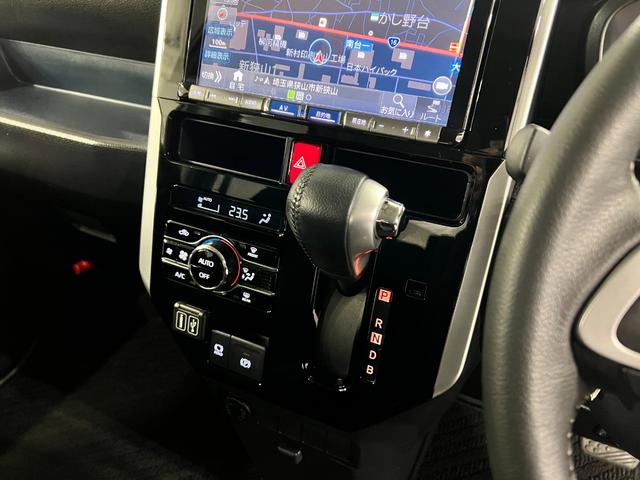 トールカスタムＧ　ターボ　走行７０１４６キロ／ナビ／バックカメラフルセグナビ　ブルートゥース　バックカメラ　ドラレコ　ＥＴＣ　クリアランスソナー　ＬＥＤヘッドライト　オートライト　両側電動スライドドア　一年保証・走行距離無制限走行７０１４６キロ（東京都）の中古車