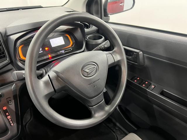 ミライースＬ　ＳＡIII　走行４５７３キロ／オートライト／マット１年保証距離無制限　走行距離４５７３キロ　マット　助手席エアバッグ　クリアランスソナー　オートマチックハイビーム　オートライト　アイドリングストップ　キーレスエントリー　マニュアルエアコン（東京都）の中古車