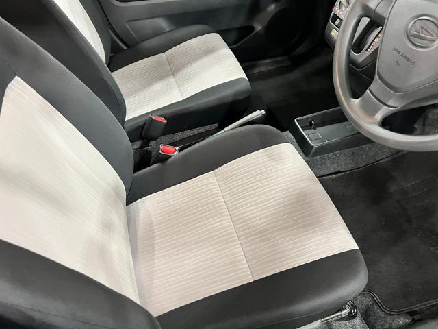 ミライースＬ　ＳＡIII　走行４５７３キロ／オートライト／マット１年保証距離無制限　走行距離４５７３キロ　マット　助手席エアバッグ　クリアランスソナー　オートマチックハイビーム　オートライト　アイドリングストップ　キーレスエントリー　マニュアルエアコン（東京都）の中古車