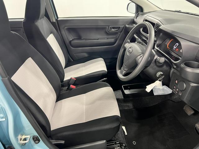 ミライースL SAIII 走行2423キロ/オートライト/マット1年保証距離無制限 走行距離2423キロ マット 助手席エアバッグ クリアランスソナー オートライト アイドリングストップ マニュアルエアコン キーレスエントリー(埼玉県)の中古車