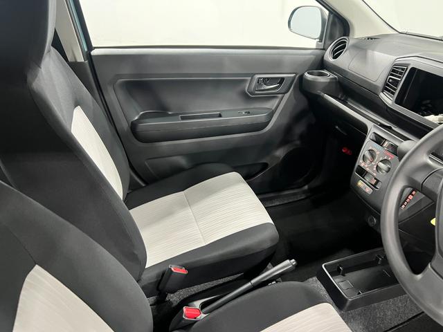 ミライースL SAIII 走行2423キロ/オートライト/マット1年保証距離無制限 走行距離2423キロ マット 助手席エアバッグ クリアランスソナー オートライト アイドリングストップ マニュアルエアコン キーレスエントリー(埼玉県)の中古車