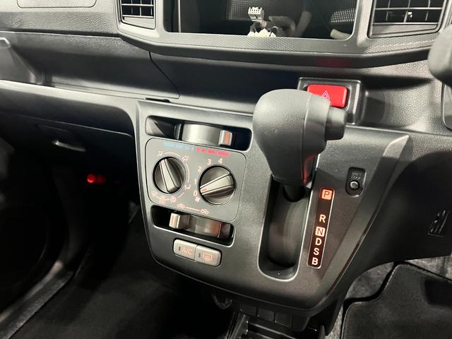 ミライースＬ　ＳＡIII　走行１９３１キロ／クリアランスソナー一年保証・走行距離無制限　走行１９３１キロ　助手席エアバック　オートライト　オートマチックハイビーム　クリアランスソナー　アイドリングストップ（埼玉県）の中古車