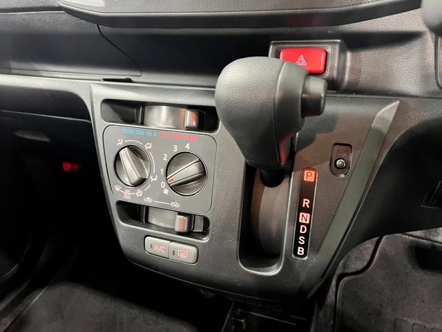 ミライースＬ　ＳＡIII　走行４３０２キロ／オートライト／マット１年保証距離無制限　走行距離４３０２キロ　マット　クリアランスソナー　オートマチックハイビーム　オートライト　アイドリングストップ　マニュアルエアコン　キーレスエントリー　スマートアシスト３（埼玉県）の中古車