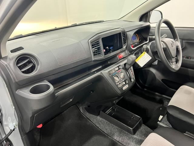 ミライースＬ　ＳＡIII　走行４３０２キロ／オートライト／マット１年保証距離無制限　走行距離４３０２キロ　マット　クリアランスソナー　オートマチックハイビーム　オートライト　アイドリングストップ　マニュアルエアコン　キーレスエントリー　スマートアシスト３（埼玉県）の中古車