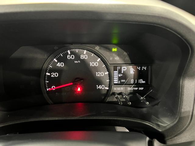 ハイゼットカーゴＤＸ　走行８１１８キロ／ＦＭＡＭラジオ／オートライト／マット１年保証距離無制限　走行距離８１１８キロ　ＦＭＡＭラジオ　純正フロアマット　助手席エアバッグ　クリアランスソナー　オートライト　アイドリングストップ　両側スライドドア（埼玉県）の中古車