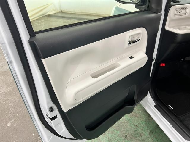 ムーヴキャンバスストライプスG 走行5211キロ/LEDヘッドランプ/マット1年保証距離無制限 走行距離5211キロ 純正マット サイドエアバッグ LEDヘッドランプ アイドリングストップ シートヒーター 両側電動スライドドア オート格納式ドアミラー 電動パーキングブレーキ(埼玉県)の中古車