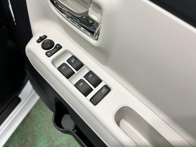 ムーヴキャンバスストライプスG 走行5211キロ/LEDヘッドランプ/マット1年保証距離無制限 走行距離5211キロ 純正マット サイドエアバッグ LEDヘッドランプ アイドリングストップ シートヒーター 両側電動スライドドア オート格納式ドアミラー 電動パーキングブレーキ(埼玉県)の中古車