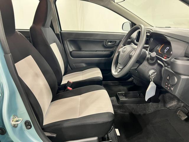 ミライースＬ　ＳＡIII　走行３１７９キロ／オートライト／マット１年保証距離無制限　走行距離３１７９キロ　助手席エアバッグ　マット　クリアランスソナー　オートマチックハイビーム　オートライト　アイドリングストップ　スマートアシスト３　キーレスエントリー（埼玉県）の中古車