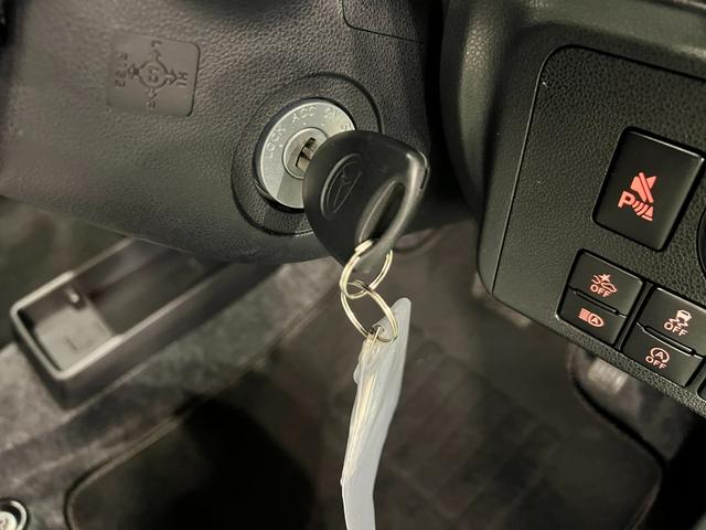 ミライースＬ　ＳＡIII　走行３１７９キロ／オートライト／マット１年保証距離無制限　走行距離３１７９キロ　助手席エアバッグ　マット　クリアランスソナー　オートマチックハイビーム　オートライト　アイドリングストップ　スマートアシスト３　キーレスエントリー（埼玉県）の中古車