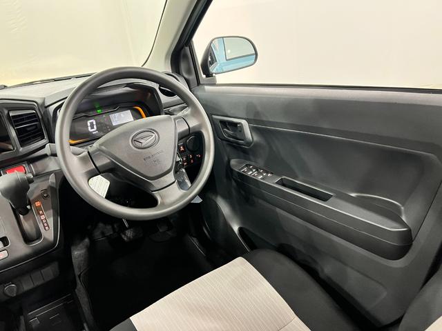 ミライースＬ　ＳＡIII　走行３１７９キロ／オートライト／マット１年保証距離無制限　走行距離３１７９キロ　助手席エアバッグ　マット　クリアランスソナー　オートマチックハイビーム　オートライト　アイドリングストップ　スマートアシスト３　キーレスエントリー（埼玉県）の中古車