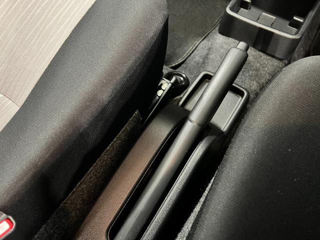 ミライースＬ　ＳＡIII　走行３１７９キロ／オートライト／マット１年保証距離無制限　走行距離３１７９キロ　助手席エアバッグ　マット　クリアランスソナー　オートマチックハイビーム　オートライト　アイドリングストップ　スマートアシスト３　キーレスエントリー（埼玉県）の中古車