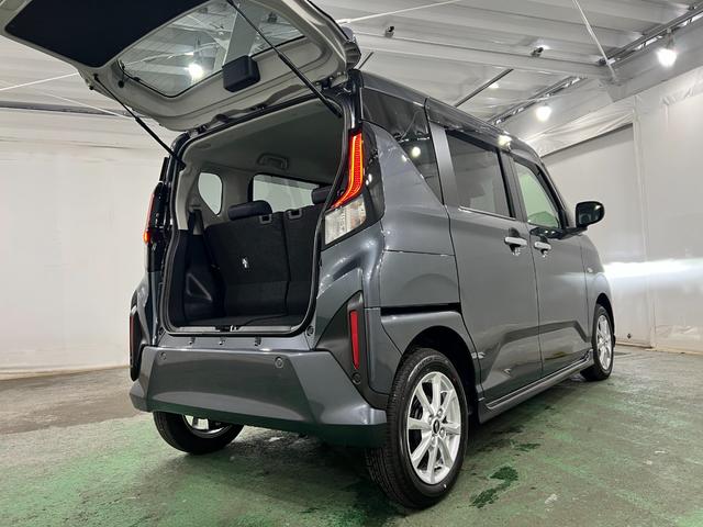 ムーヴＧ　走行７キロ／ナビ／バックカメラ／ドラレコ／オートライト一年保証・走行距離無制限走行７キロ　フルセグナビ　ブルートゥース　バックカメラ　ドラレコ　サイドエアバック　クリアランスソナー　オートライト　ＬＥＤヘッドライト　片側電動スライドドア（埼玉県）の中古車