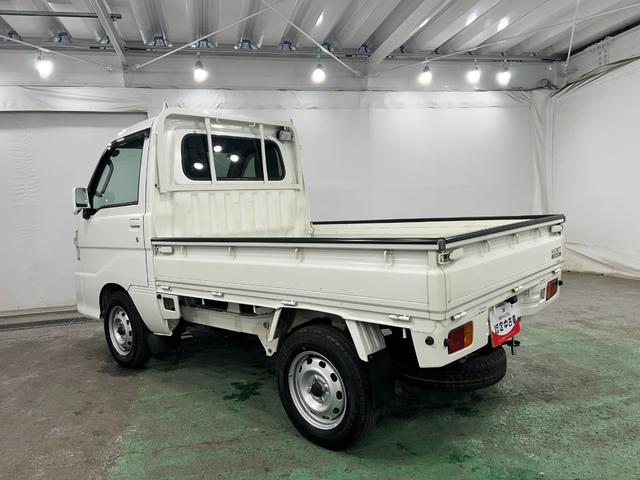 ハイゼットトラックＥＸＴ　走行１５８３０キロ／４ＷＤ／オートマ一年保証・走行距離無制限走行１５８３０キロ　４ＷＤ　オートマ　キーレス　純正カーペットマット　マニュアルエアコン　荷台作業灯（埼玉県）の中古車