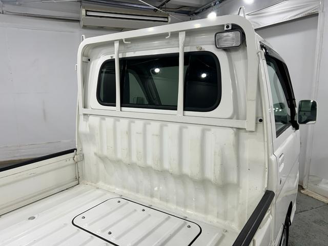 ハイゼットトラックＥＸＴ　走行１５８３０キロ／４ＷＤ／オートマ一年保証・走行距離無制限走行１５８３０キロ　４ＷＤ　オートマ　キーレス　純正カーペットマット　マニュアルエアコン　荷台作業灯（埼玉県）の中古車