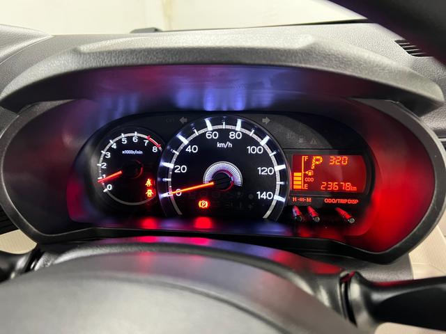 ムーヴL SAII 走行23678キロ/雹害/タイヤ4本交換/ナビ一年保証・走行距離無制限走行23678キロ タイヤ4本交換 雹害 ワンセグナビ アイドリングストップ ベンチシート 助手席エアバック(埼玉県)の中古車