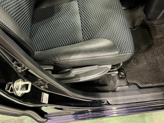 タントカスタムRS 走行37976キロ/LEDヘッドランプ/マット1年保証距離無制限 走行距離37976キロ 純正マット サイドエアバッグ LEDヘッドランプ アイドリングストップ シートヒーター 両側電動スライドドア オート格納式ドアミラー 電動パーキングブレーキ(埼玉県)の中古車