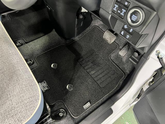 ムーヴキャンバスストライプスG 走行2308キロ/LEDヘッドランプ/マット1年保証距離無制限 走行距離2308キロ 純正マット サイドエアバッグ LEDヘッドランプ アイドリングストップ シートヒーター 両側電動スライドドア オート格納式ドアミラー 電動パーキングブレーキ(埼玉県)の中古車