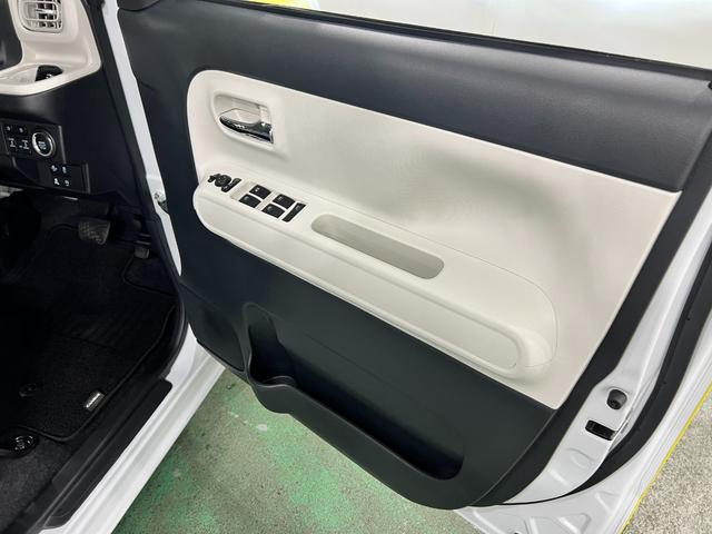 ムーヴキャンバスストライプスG 走行2308キロ/LEDヘッドランプ/マット1年保証距離無制限 走行距離2308キロ 純正マット サイドエアバッグ LEDヘッドランプ アイドリングストップ シートヒーター 両側電動スライドドア オート格納式ドアミラー 電動パーキングブレーキ(埼玉県)の中古車