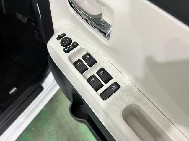 ムーヴキャンバスストライプスG 走行2308キロ/LEDヘッドランプ/マット1年保証距離無制限 走行距離2308キロ 純正マット サイドエアバッグ LEDヘッドランプ アイドリングストップ シートヒーター 両側電動スライドドア オート格納式ドアミラー 電動パーキングブレーキ(埼玉県)の中古車